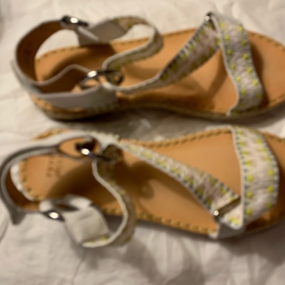 NWOT Frye Sandals, size 9.5-10 - Picture 10 of 13